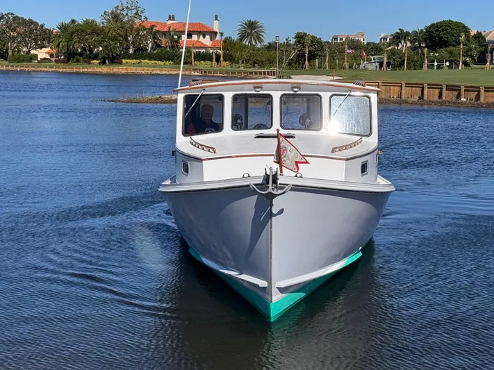 Grey Dawn Yacht Photos Pics Fine near plumb entry