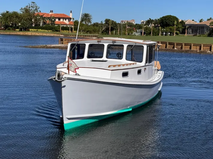 Grey Dawn Yacht Photos Pics 