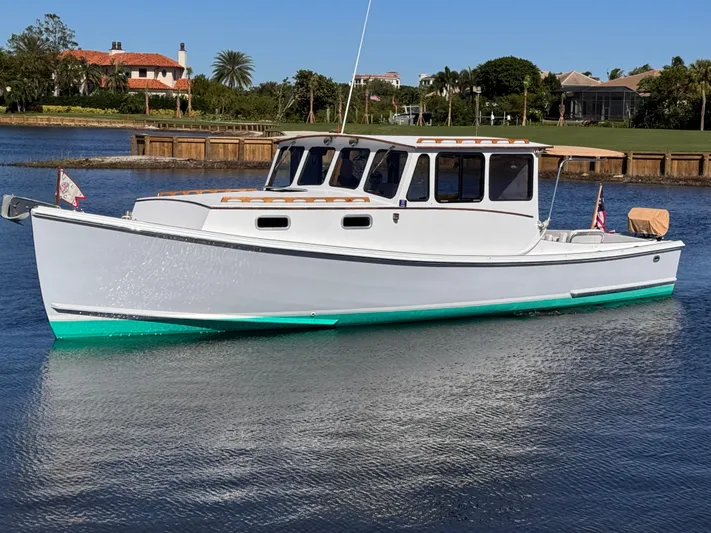 Grey Dawn Yacht Photos Pics 