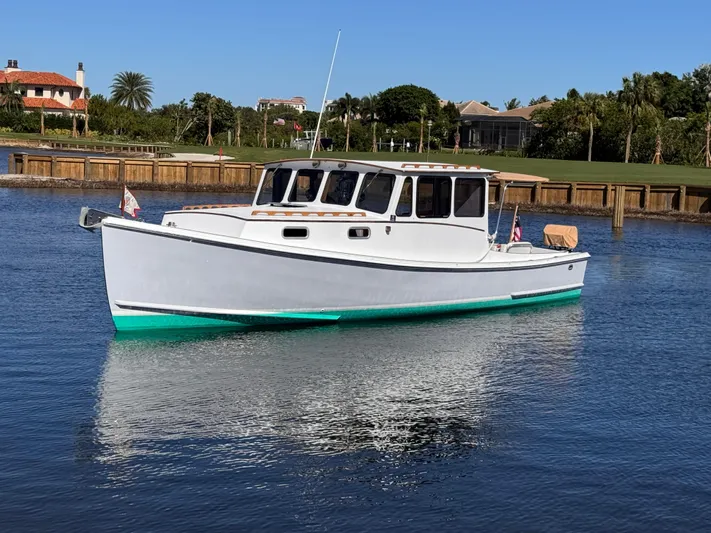 Grey Dawn Yacht Photos Pics 