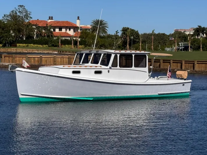 Grey Dawn Yacht Photos Pics 