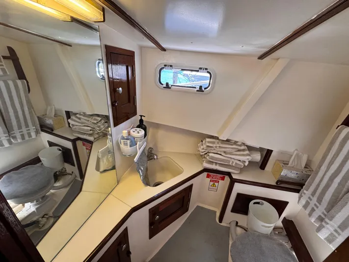 Grey Dawn Yacht Photos Pics Good size private Head