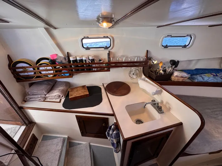 Grey Dawn Yacht Photos Pics 