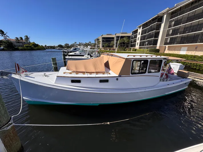 Grey Dawn Yacht Photos Pics Full windshield cover