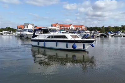 1983 Fairline Mirage