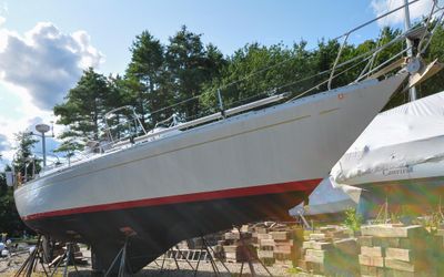 Alden 44