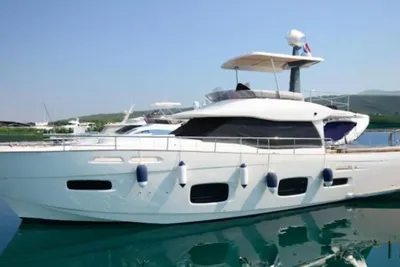 2011 Azimut Magellano 50