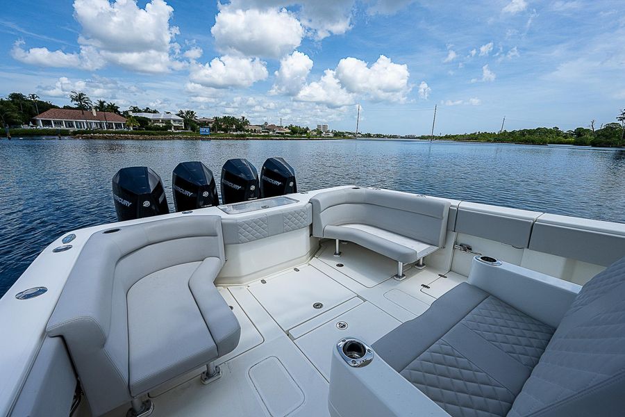 2015 SeaVee 39LE with Mercury V8's!