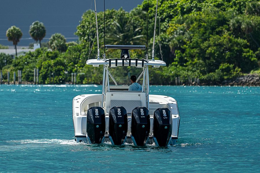 2015 SeaVee 39LE with Mercury V8's!