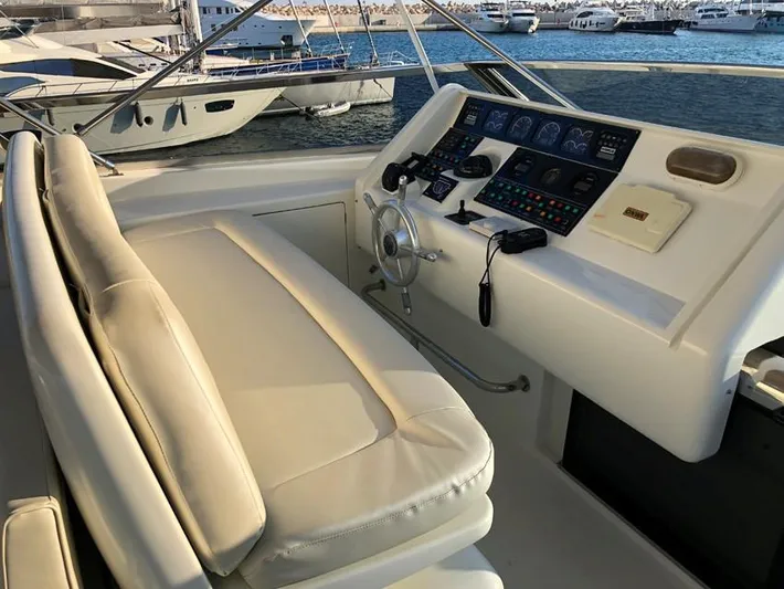  Yacht Photos Pics Falcon 86