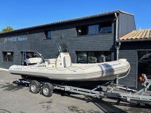 2018 Bombard Sunrider 700