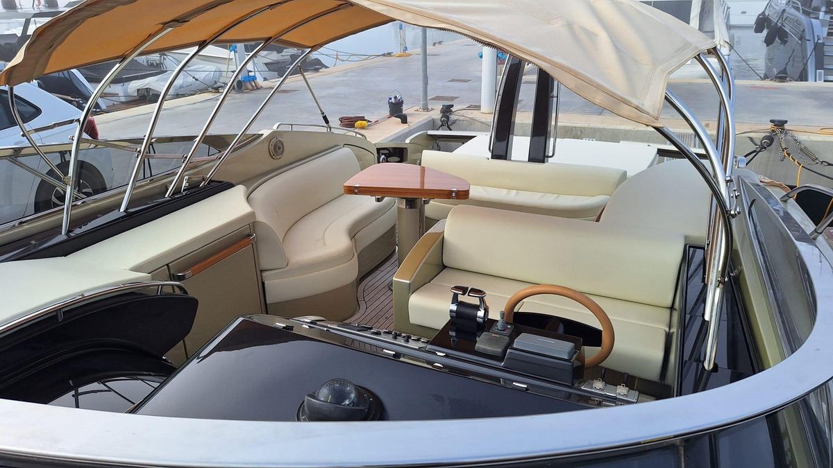 2010 Riva 52 