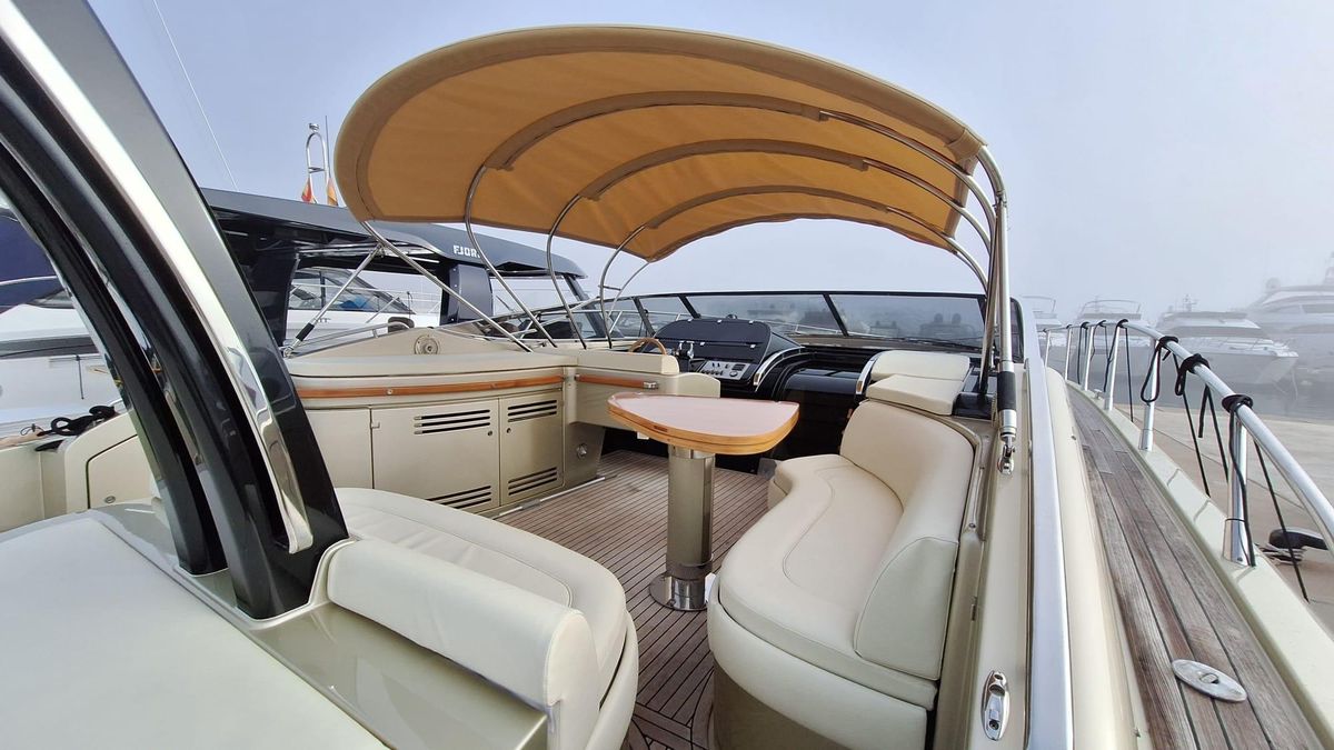 2010 Riva 52 