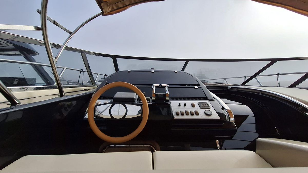 2010 Riva 52 