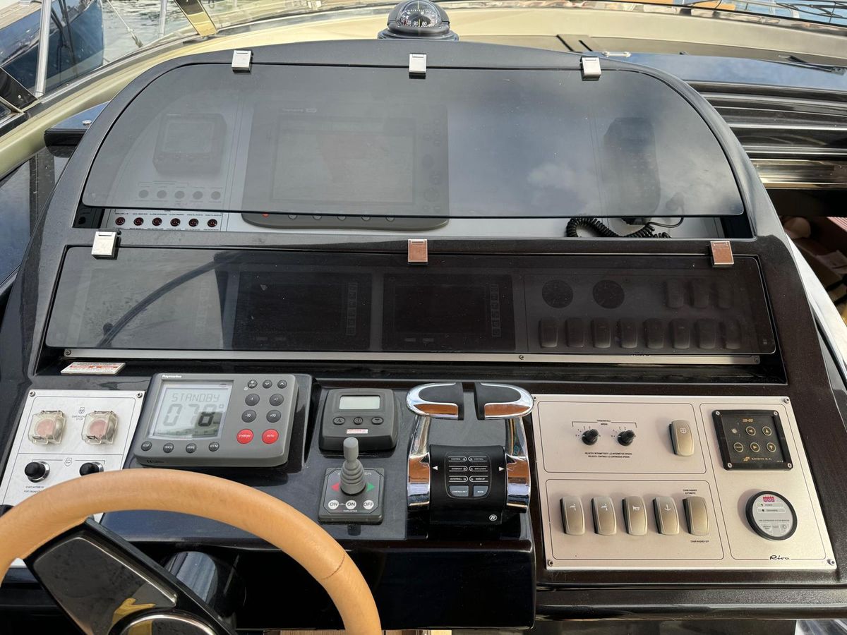 2010 Riva 52 