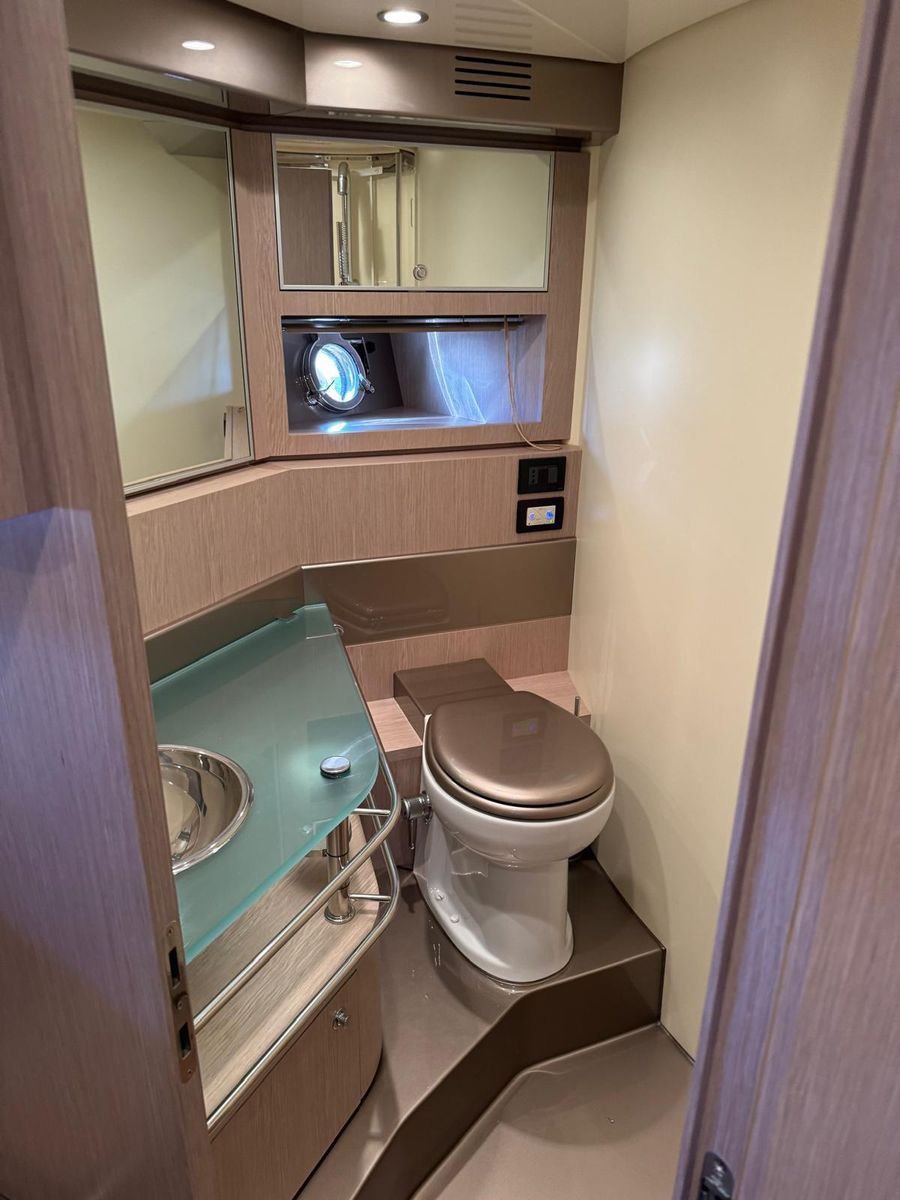 2010 Riva 52 