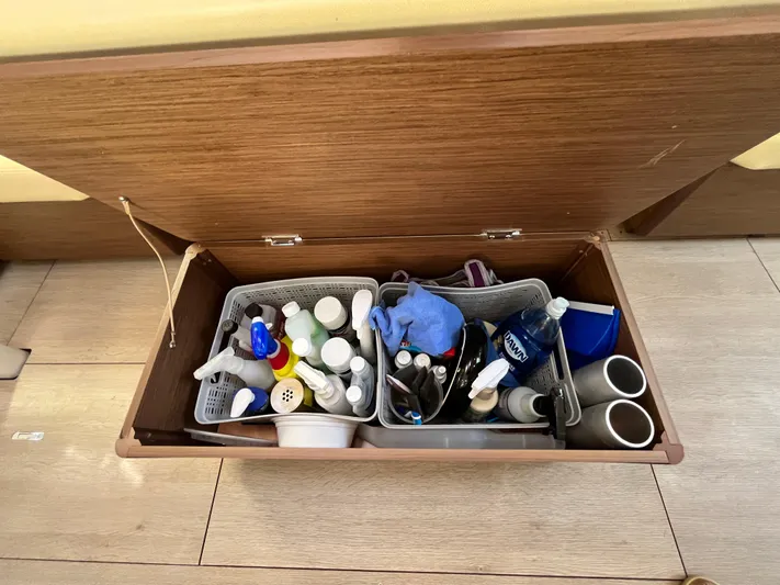 Squigular Yacht Photos Pics 