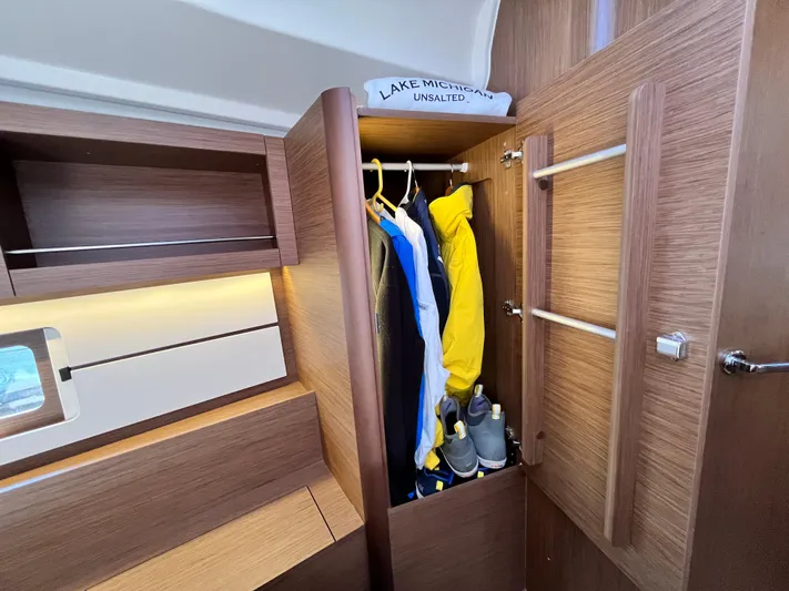 Squigular Yacht Photos Pics 