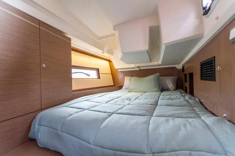 Squigular Yacht Photos Pics 