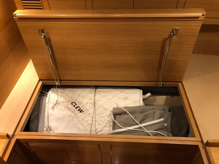 Pneumatic Yacht Photos Pics 