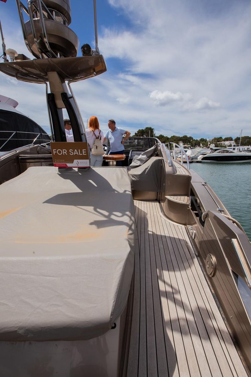 2009 Riva 53 