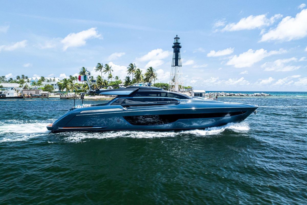 2024 Riva 76 