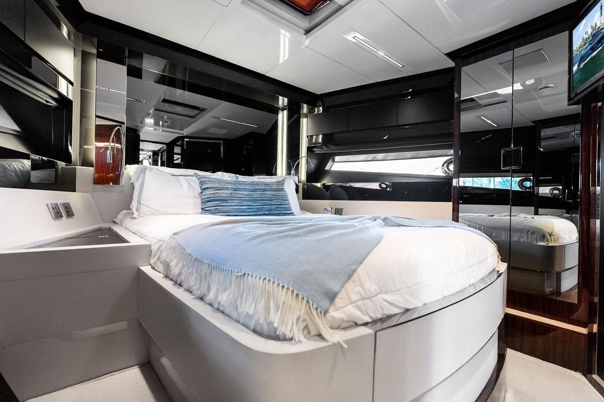 2024 Riva 76 