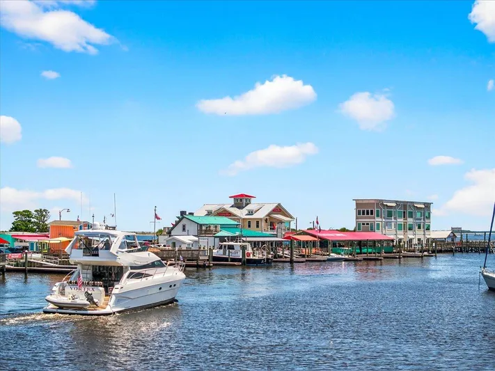 Vortex Yacht Photos Pics 