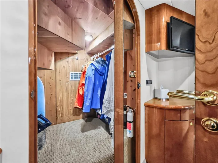 Vortex Yacht Photos Pics 