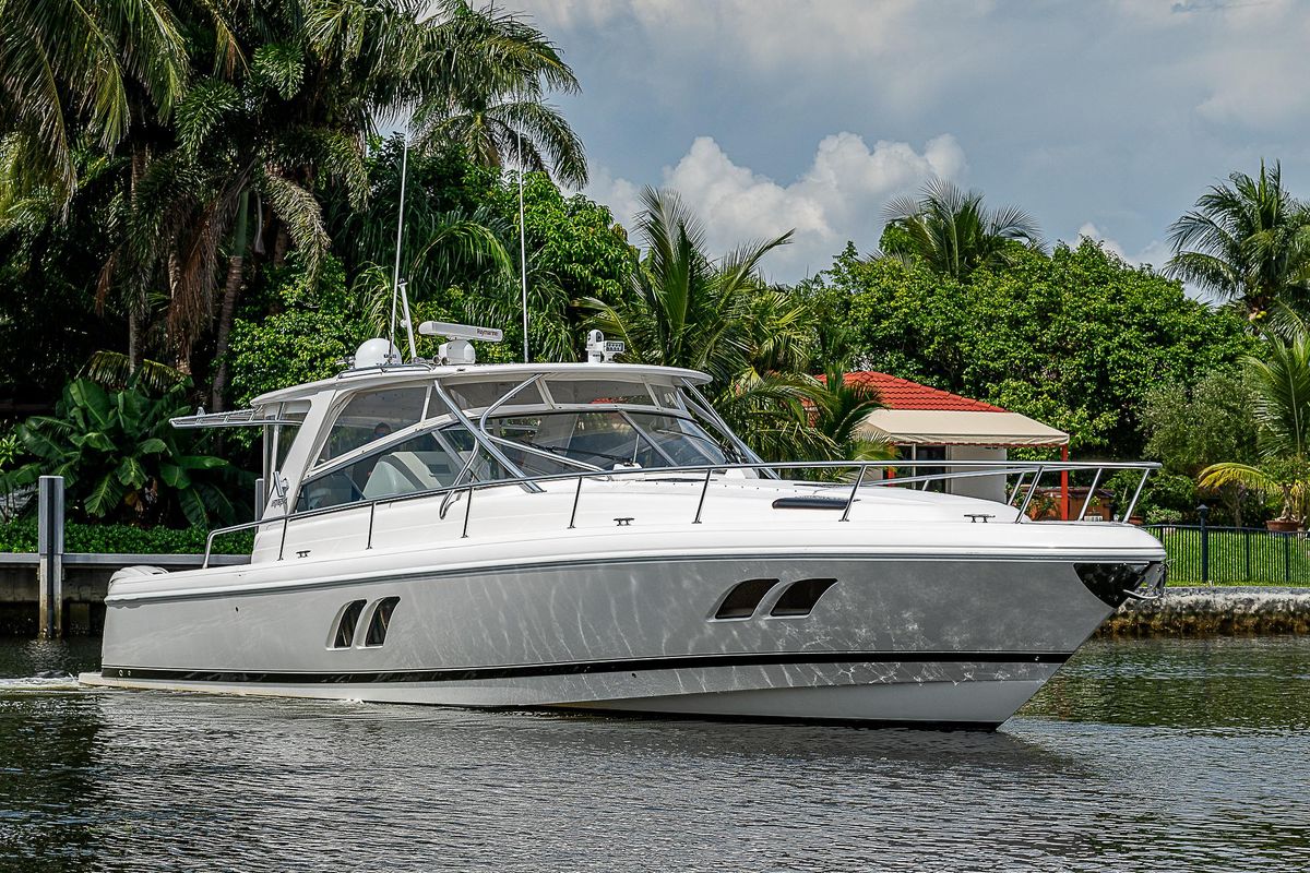 2014 Intrepid 47 