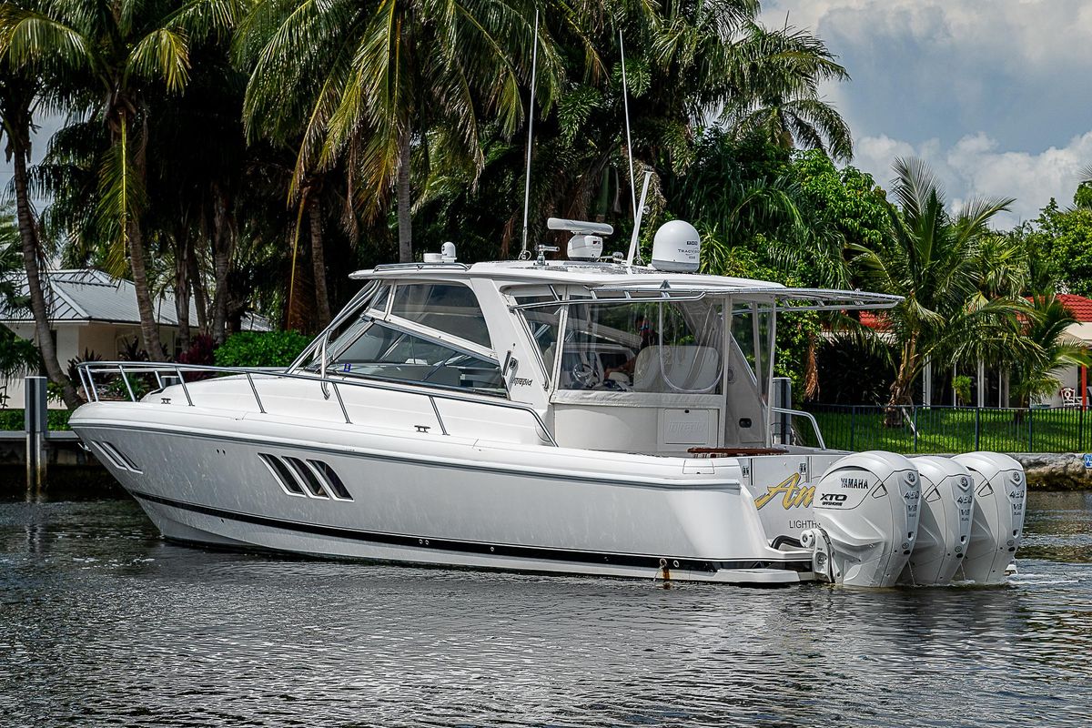 2014 Intrepid 47 