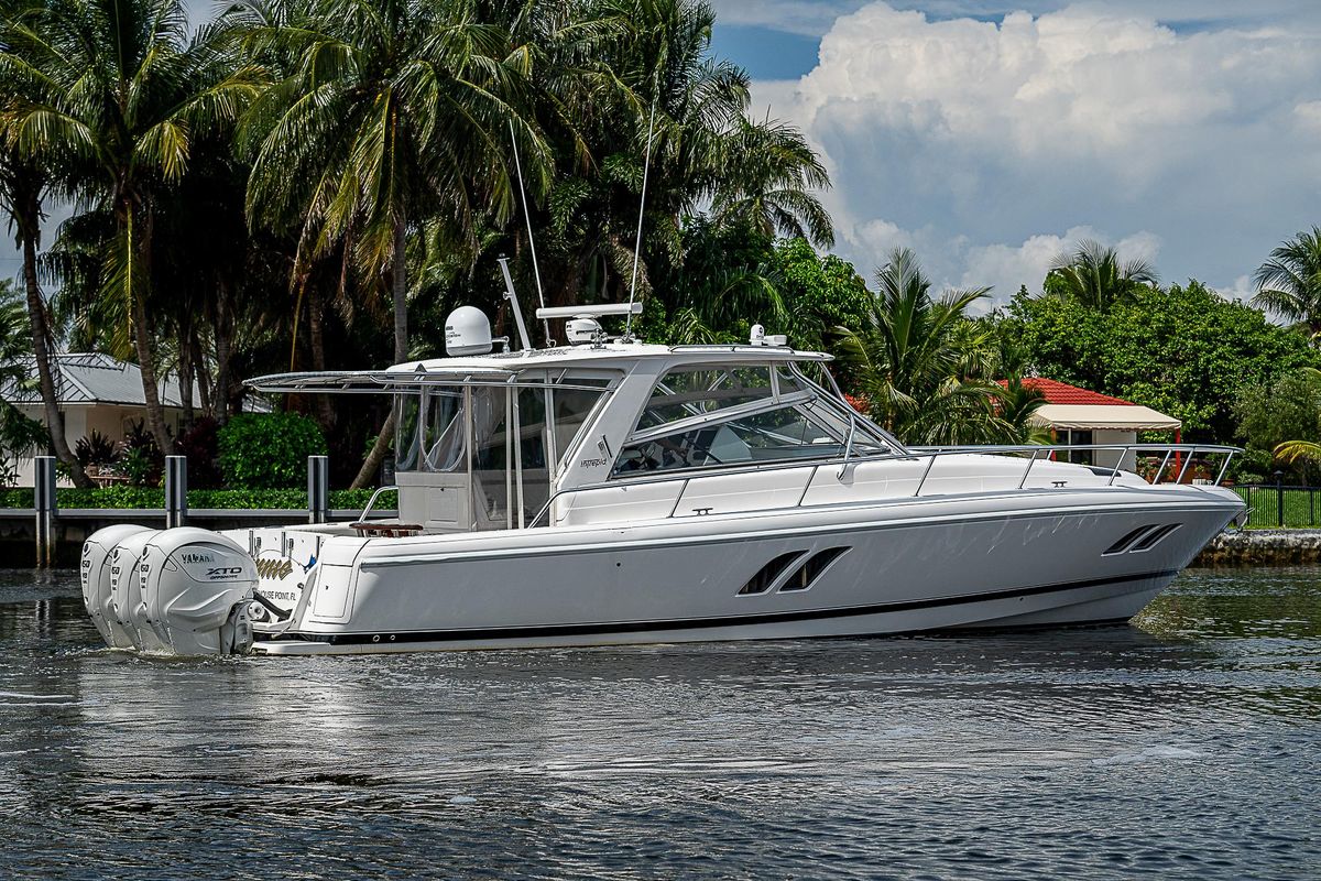 2014 Intrepid 47 