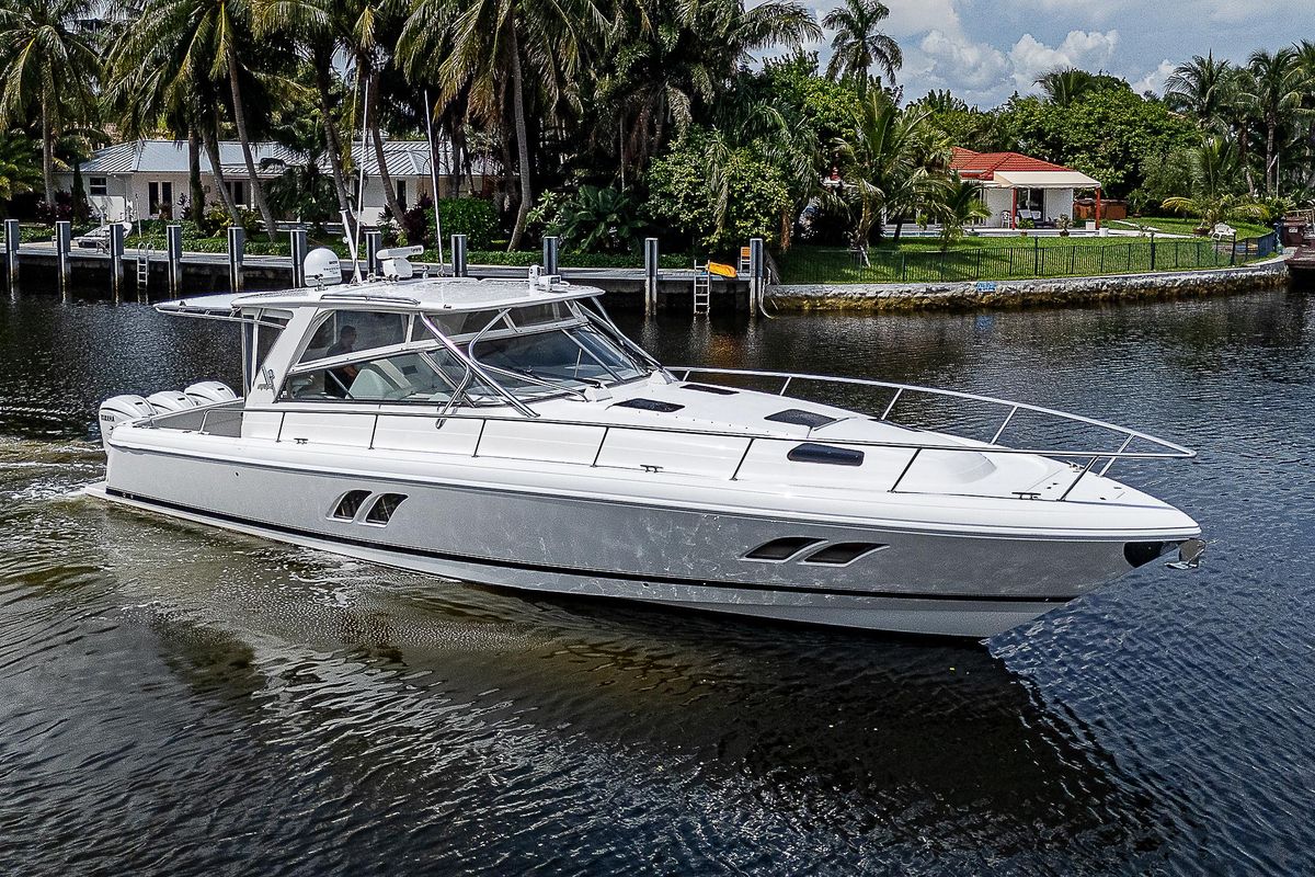 2014 Intrepid 47 