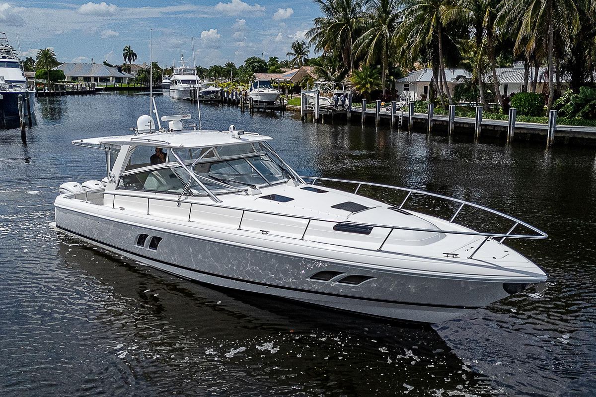 2014 Intrepid 47 