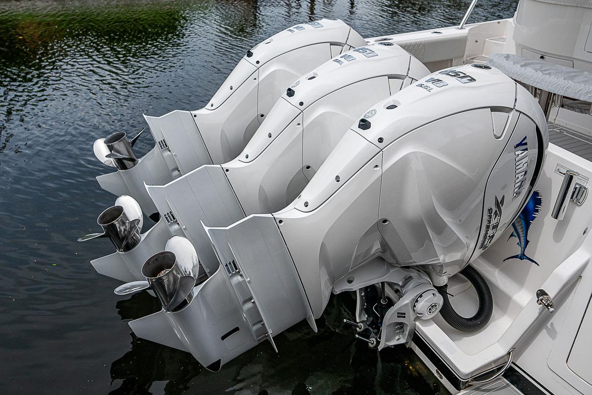 2014 Intrepid 47 