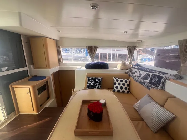 Nomad Yacht Photos Pics 