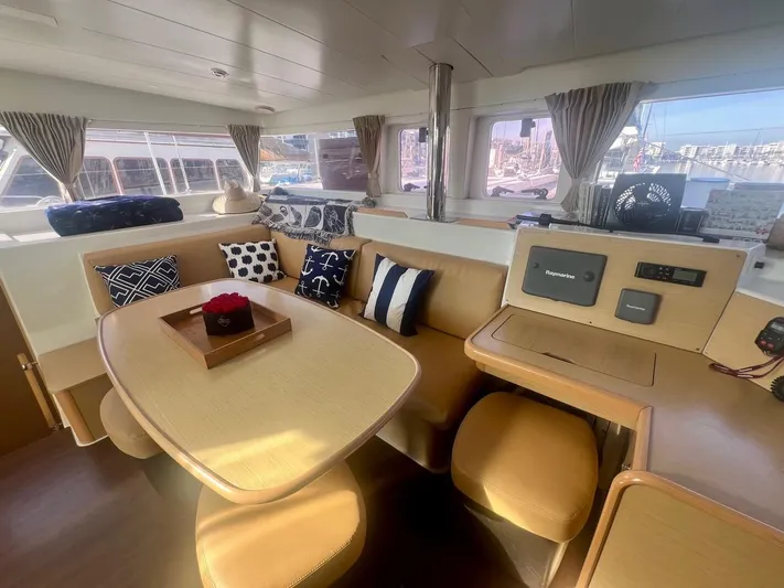 Nomad Yacht Photos Pics 