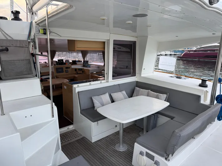 Nomad Yacht Photos Pics 