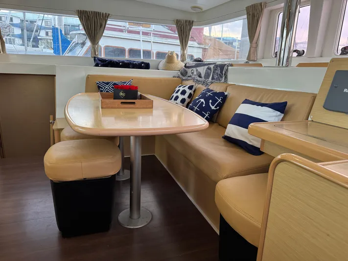 Nomad Yacht Photos Pics 