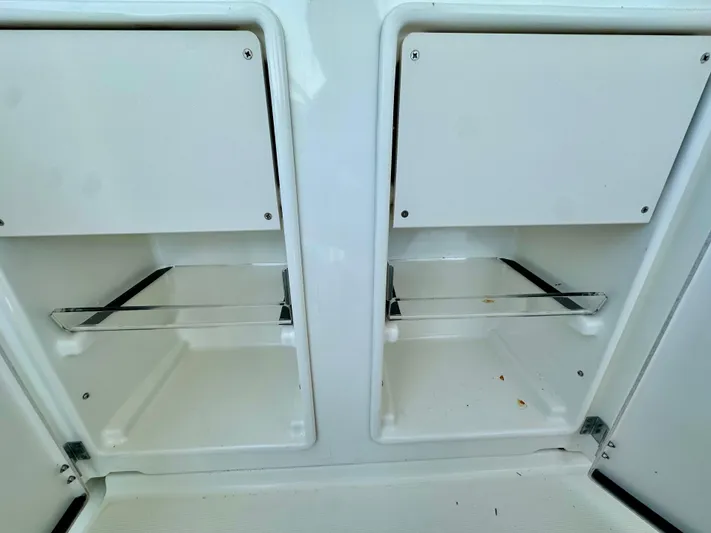 Anemone Yacht Photos Pics 