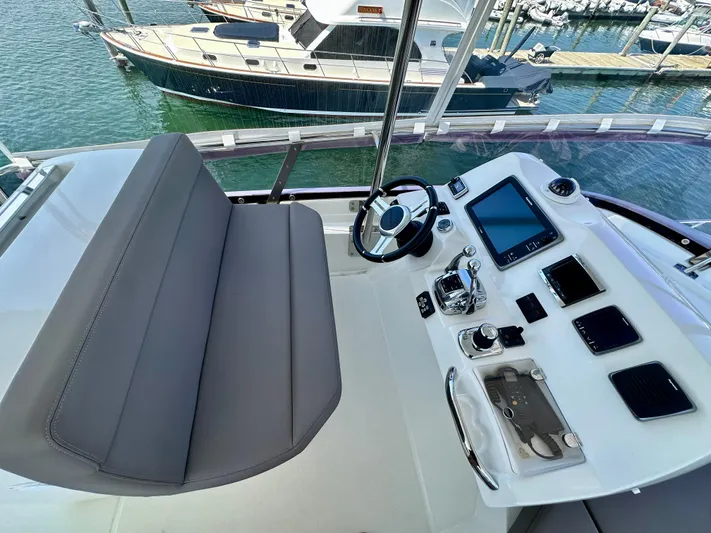 Anemone Yacht Photos Pics 