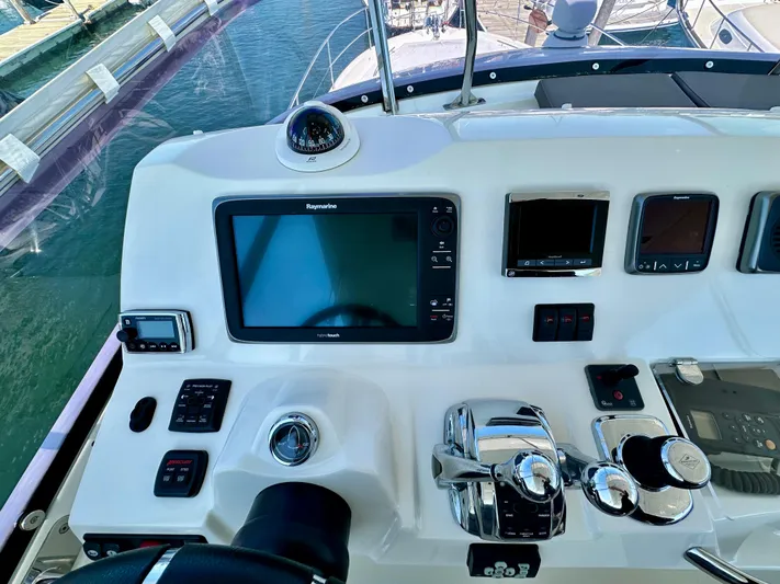 Anemone Yacht Photos Pics 