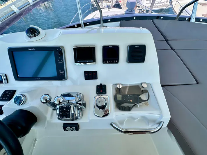 Anemone Yacht Photos Pics 