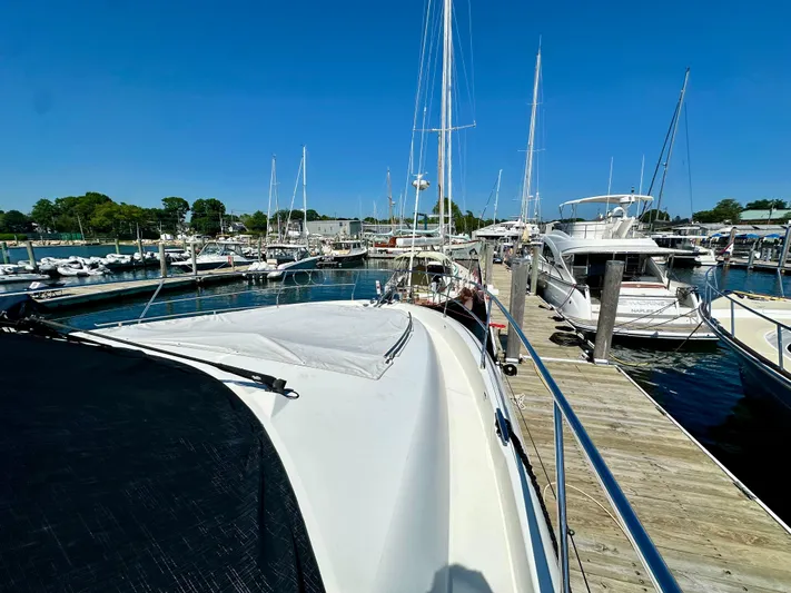 Anemone Yacht Photos Pics 