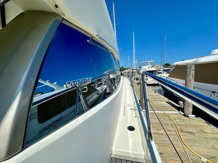 Anemone Yacht Photos Pics 