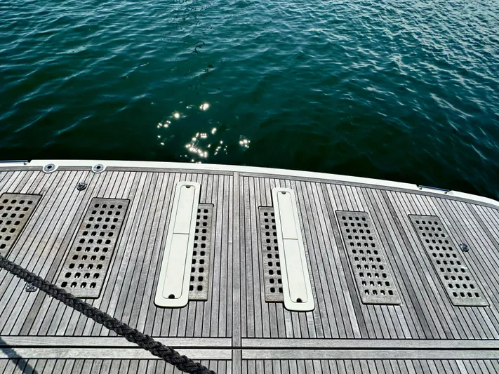 Anemone Yacht Photos Pics 