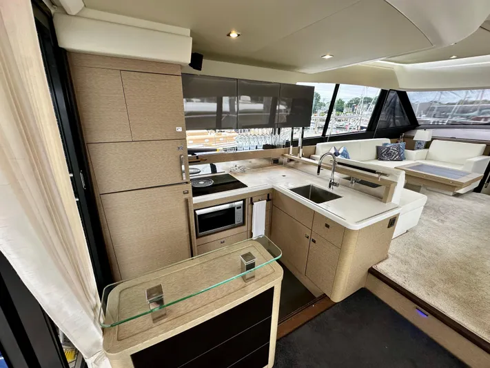 Anemone Yacht Photos Pics 