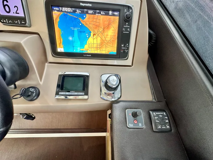 Anemone Yacht Photos Pics 