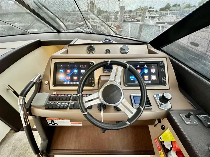 Anemone Yacht Photos Pics 