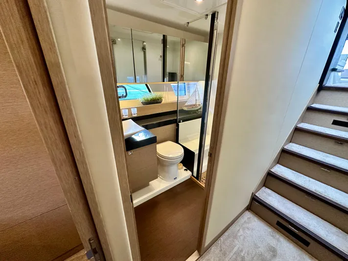 Anemone Yacht Photos Pics 